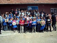 /album/foto%c4%9fraflar%3a%20koy%20okullar%c4%b1na%20yard%c4%b1m%20-%20help%20rural%20schools/res5-jpg/